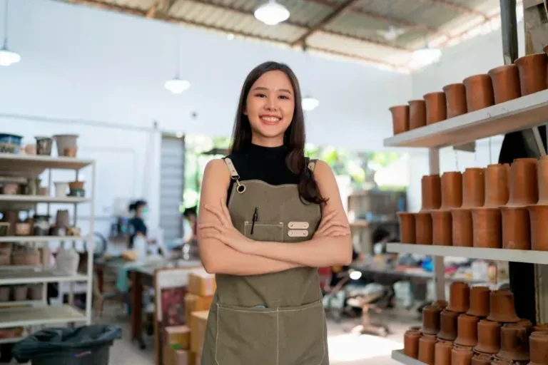 karyawan toko