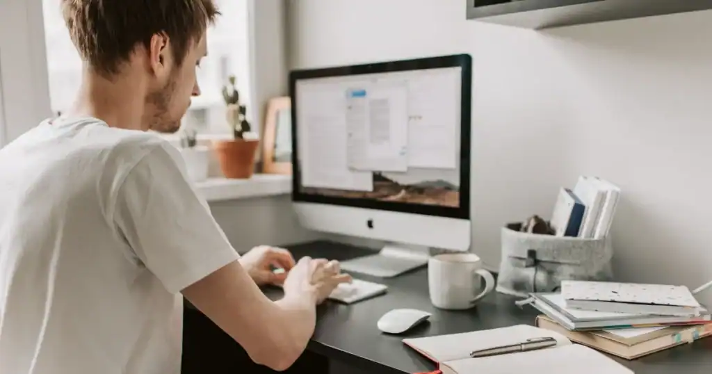 pekerjaan wiraswasta adalah