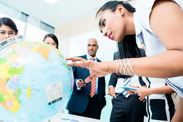 Strategi Menerapkan Offshoring di Indonesia dan Manfaatnya